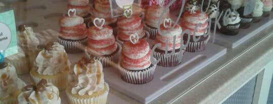 Gigi's Cupcakes is one of Milwaukee Sweets.