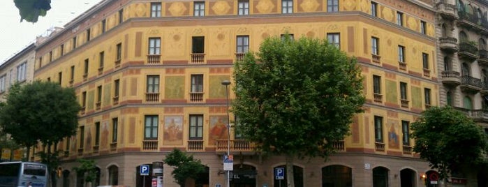 Hotel Catalonia Berna is one of Tomarse un Nespresso en Barcelona.