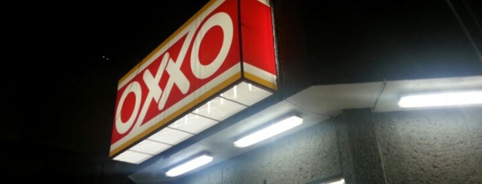 OXXO is one of Día entero.