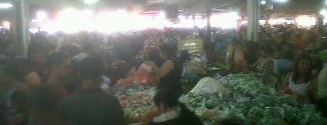 Feira de Planaltina is one of pontos de comércio.