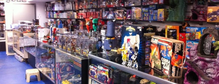 Rebel Base Comics & Toys is one of Favorite places I love to go to.