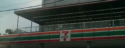 7-Eleven is one of Food Journey (wiskul deh..).