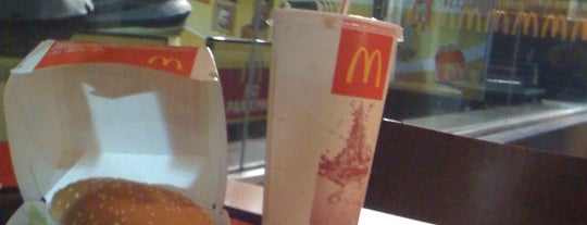 McDonald's is one of Fave Hang Outs In Colombo.