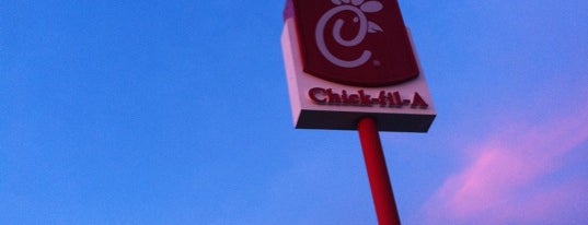 Chick-fil-A is one of Christineさんのお気に入りスポット.
