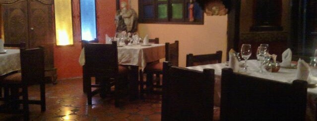 Restaurante La Abadía is one of Una pizca, una arepita andina, un pastelito....