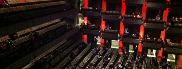 Gran Teatro de Quebec is one of CeNtrE<3.