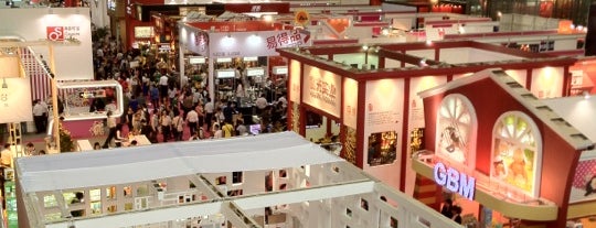 Shenzhen Convention & Exhibition Center is one of N'ın Kaydettiği Mekanlar.