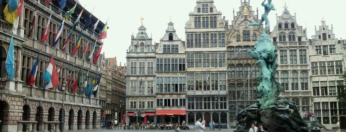Anvers is one of Lieux qui ont plu à Stanislav.