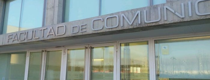 Facultad de Comunicación, Universidad San Jorge (USJ) is one of Locais curtidos por Antonio.