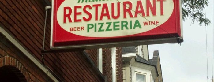 Mamma Santa's Pizzeria is one of Fav restaurants.