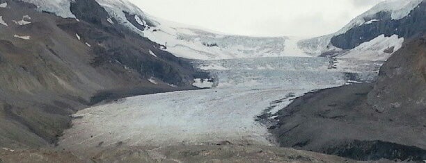 Columbia Icefield is one of Canada.