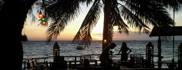 Marina Restaurant is one of Tempat yang Disukai Natalie.