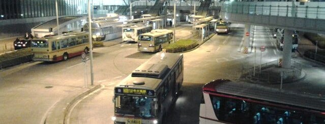 新横浜駅バスターミナル is one of 羽田空港アクセスバス1(東京、神奈川、静岡、山梨方面).