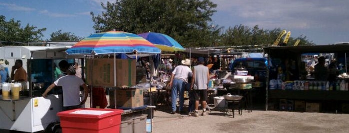 Antelope Valley Swap Meet is one of Shopping.