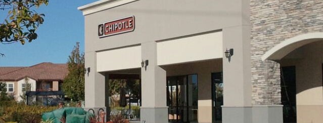 Chipotle Mexican Grill is one of Lugares favoritos de Deanna.