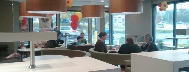 McDonald's is one of Rob : понравившиеся места.