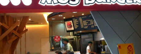 MOS Burger is one of Favorite Food.