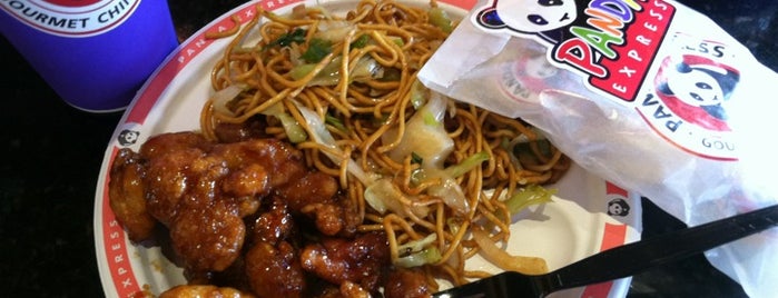 Panda Express is one of Tempat yang Disukai Annette.