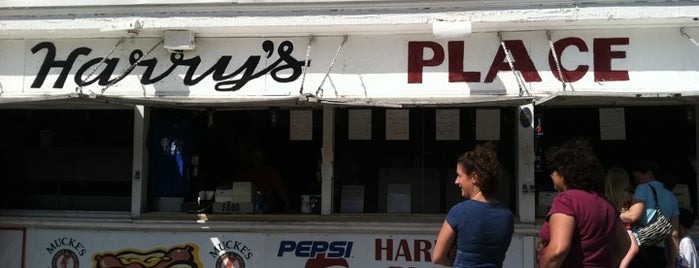 Harry's Place is one of Sundae Drives.
