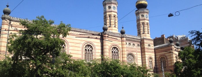 Grande synagogue de Budapest is one of Finally Budapest 2013.
