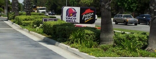 Taco Bell is one of Lieux qui ont plu à Lauren.