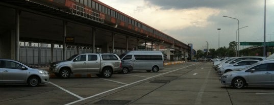 Don Mueang Uluslararası Havalimanı (DMK) is one of World Airports.
