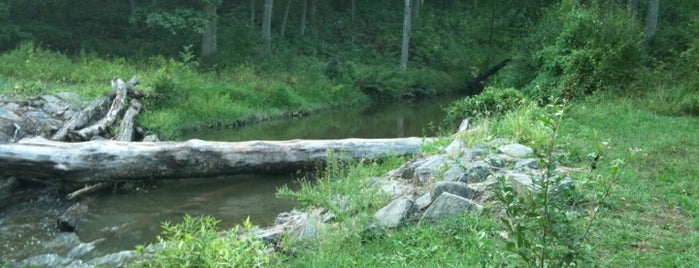 Rocky Run Trail, Greenbriar is one of Tempat yang Disukai Joseph.