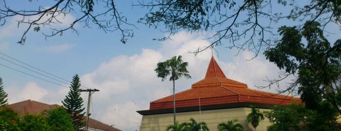 Gereja Kristen Indonesia (GKI) Darmo Permai is one of GKI.