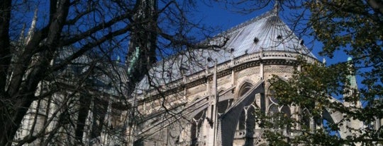 Cathédrale Notre-Dame de Paris is one of Paris Sightseeing.