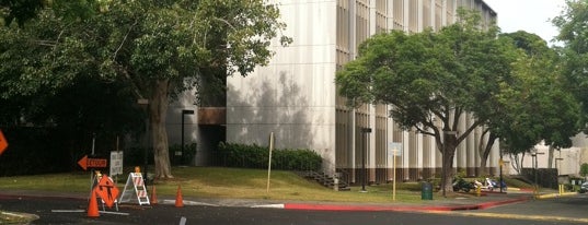 Moore Hall is one of University of Hawai'i at Manoa.