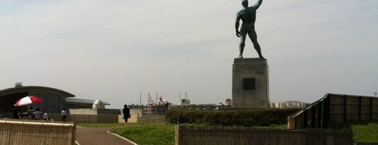 平和の像 is one of ROUTE 134.