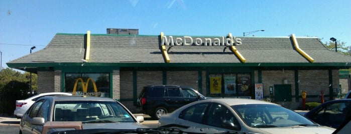 McDonald's is one of Lugares favoritos de Dale.