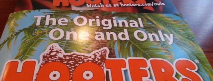 Hooters is one of Lugares favoritos de The1JMAC.