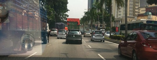 Stupid Jam In Front Of Summit is one of Must-visit Malls in Subang Jaya.