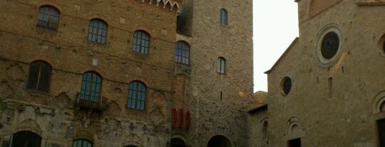 San Gimignano is one of Like HOLIDAYS.