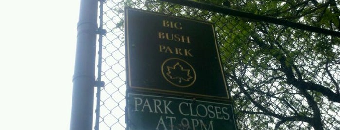 Big Bush Park is one of สถานที่ที่ Kimmie ถูกใจ.