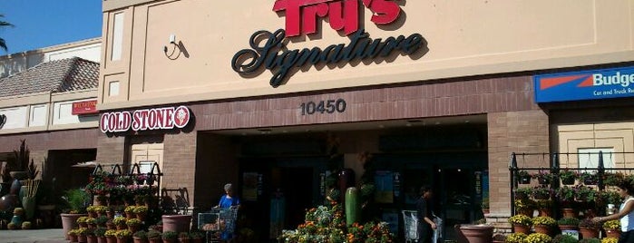 Fry's Food Store is one of Orte, die Ricardo gefallen.