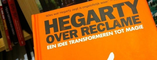 Boekhandel Van der Velde is one of Lugares favoritos de Jelmer.