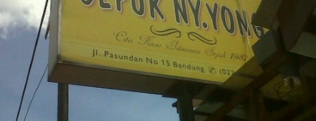 Gepuk Ny. Yong is one of Bandung!!.