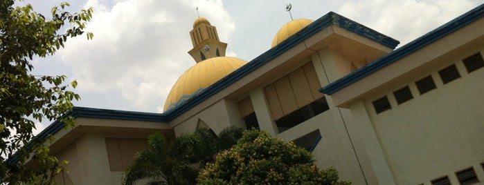 Masjid Al-Muhtadin is one of Masjid & Surau.