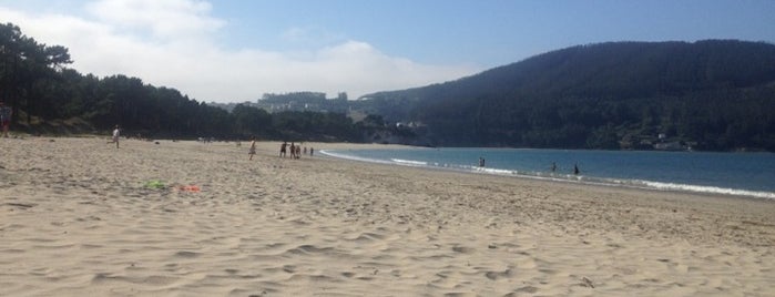 Praia de Arealonga is one of Costa Norte de Galicia.