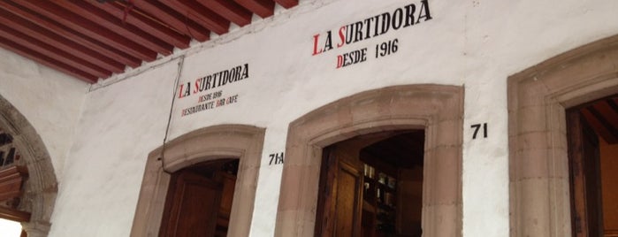 La Surtidora is one of สถานที่ที่ Dalila ถูกใจ.