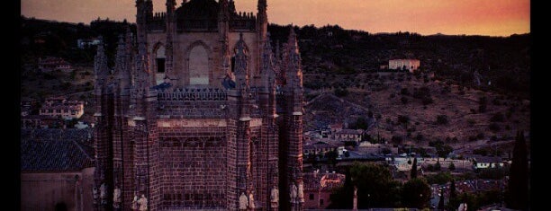 Monasterio San Juan de los Reyes is one of Top 10 favorites places in Castilla-La Mancha.