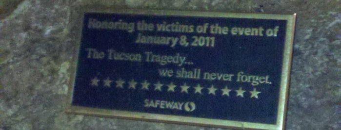 Safeway is one of Lugares favoritos de Benjamin.