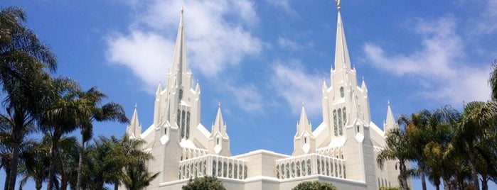 San Diego California Temple is one of Tempat yang Disukai Bradford.