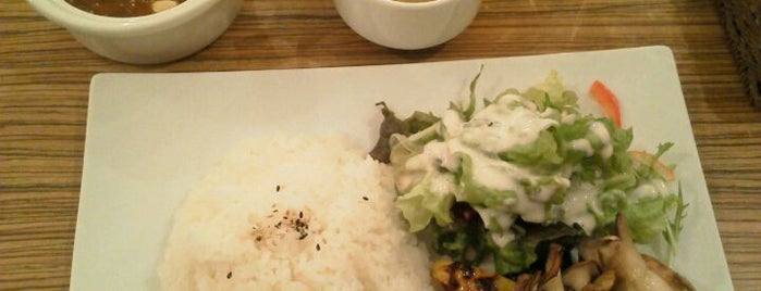 恵比寿カフェ is one of Ebisu Hiroo Daikanyama Restaurant 1.