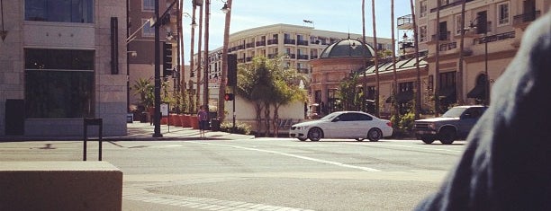 Glendale Galleria is one of Los Angeles.