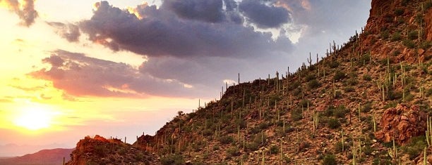 Gates Pass is one of Best Nature Around Tucson.
