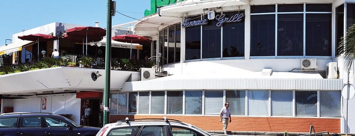 Terrace Grill is one of RESTAURANTES "Dinners" e BARES da Grande Lisboa.