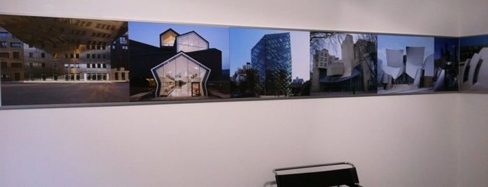 Artsz Gallery is one of MONACO - MONTE CARLO ( MC ).